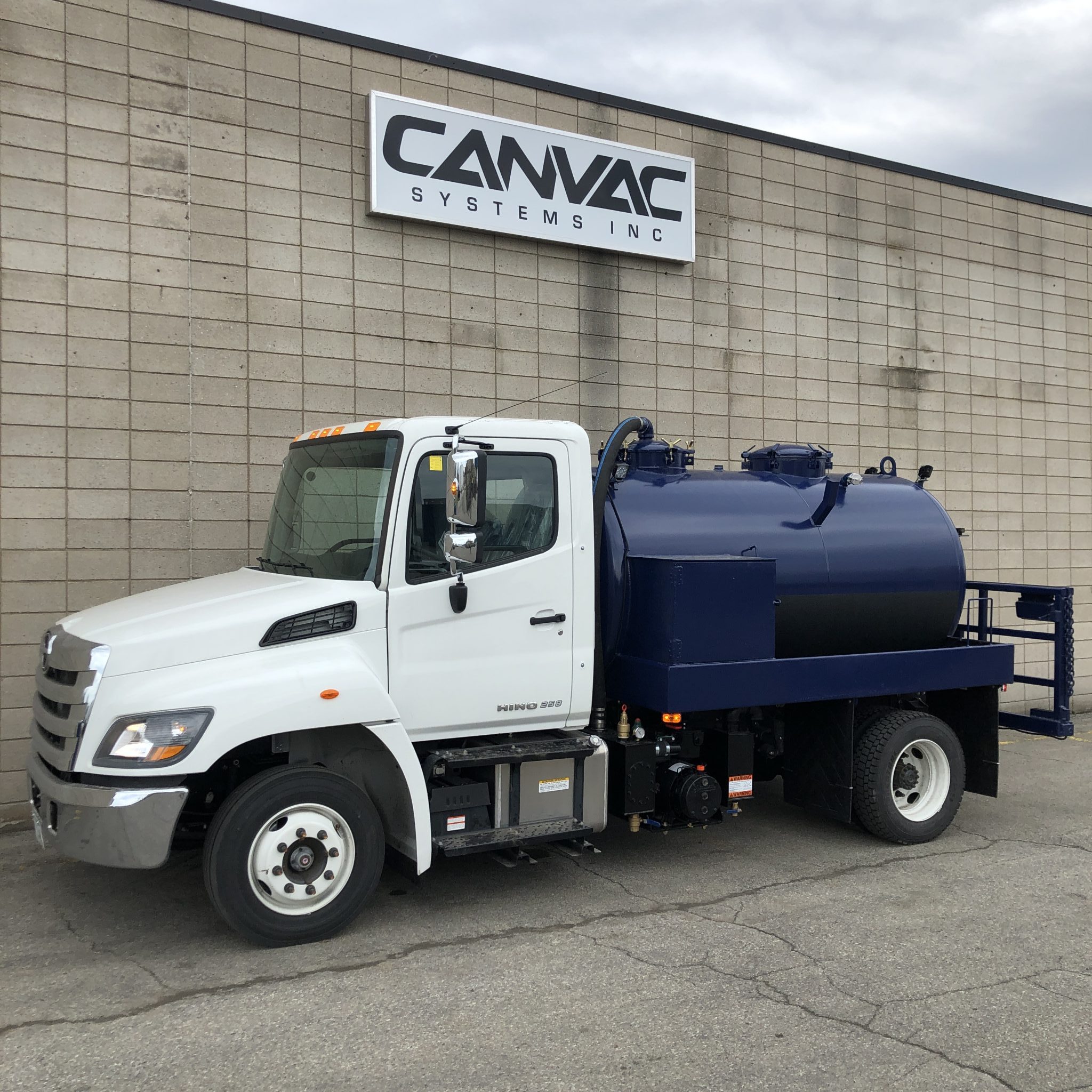 VACUUM TRUCK REMOUNTS